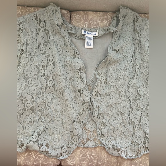 April Cornell Lace Cotton/Linen Shrug - Picture 7 of 10